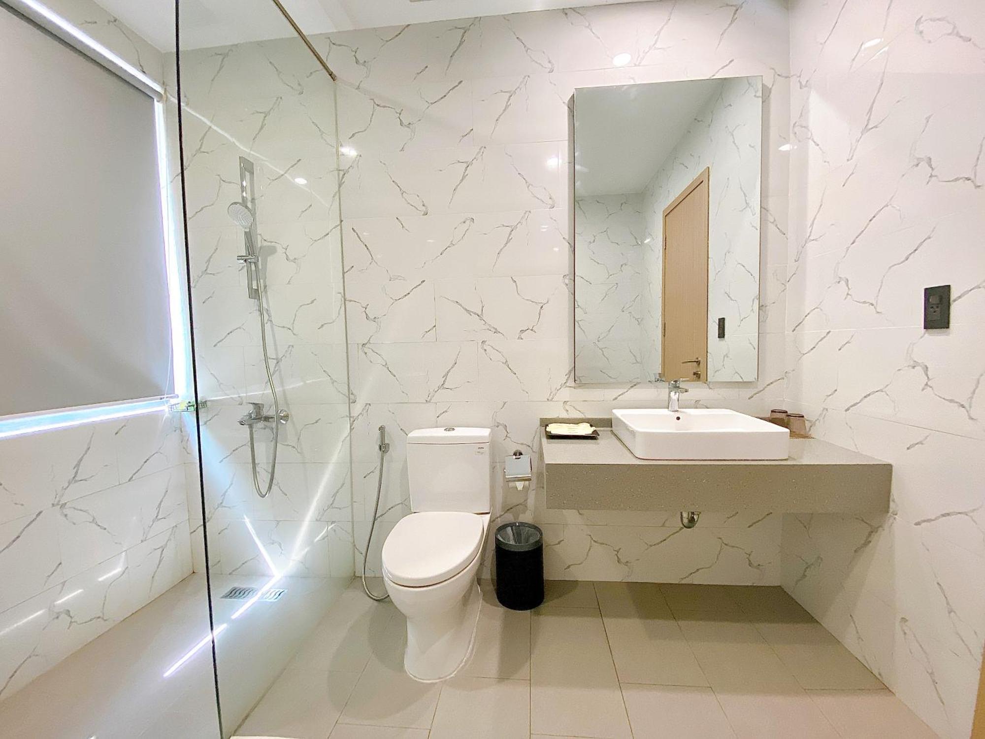 The Luxe Hotel Чау-Док Экстерьер фото